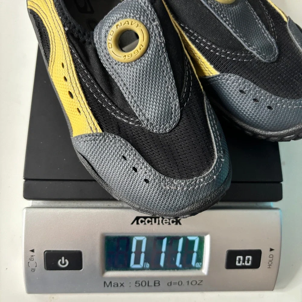 Old Navy Toddler Boy 10 New Water Shoes Black Yellow Gray Aqua Socks Swim 198235